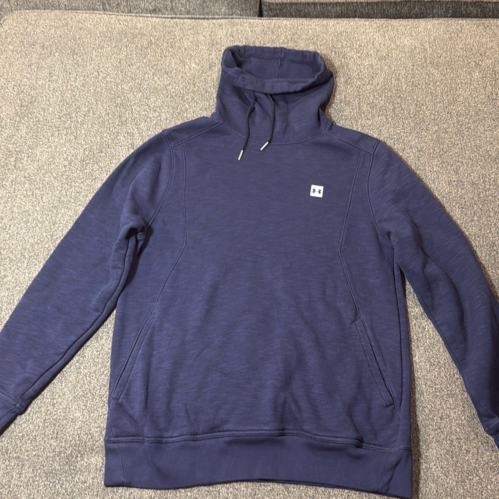 Under Armour sweatshirt size Large
